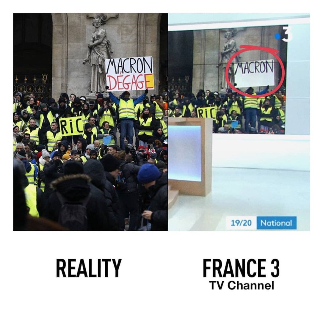 yellow.vest.changed.sign