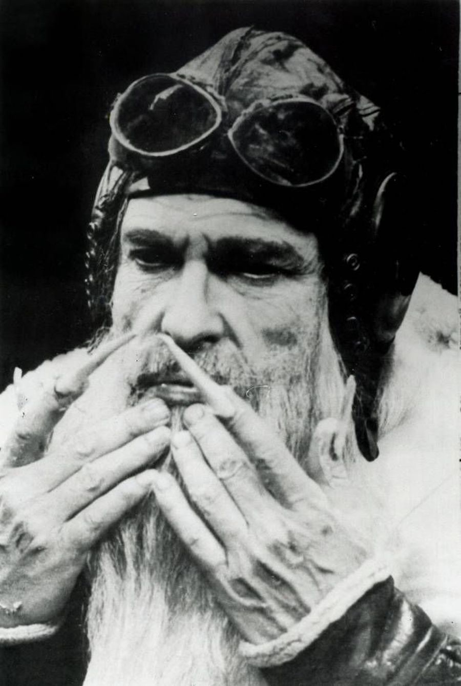 howard hughes crazy 2