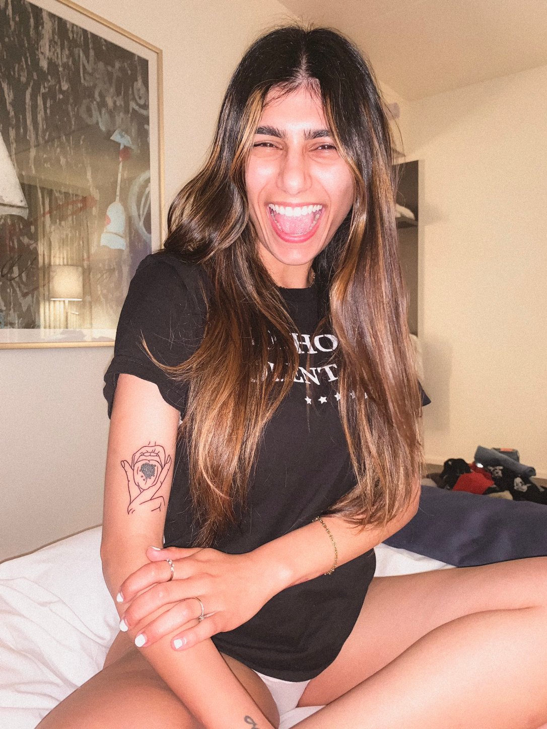 mia khalifa tattoo pillars of wisdom